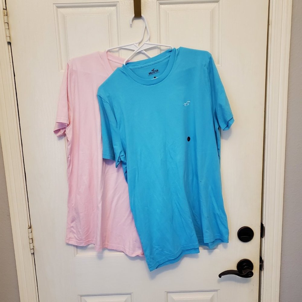 Hollister T Shirts Size Men's LG Blue & Pink